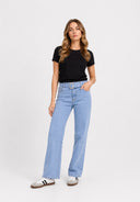 High-Waist Jeans High-Waist Jeans