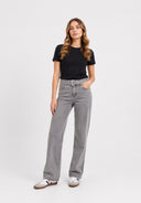 High-Waist Jeans High-Waist Jeans